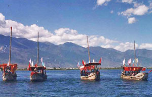 洱海沿岸“耍海会” 洱海沿岸“耍海会”