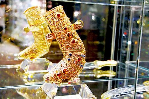 阿拉伯人送礼讲“情”字 送礼有助称兄道弟 阿拉伯人送礼讲“情”字 送礼有助称兄道弟