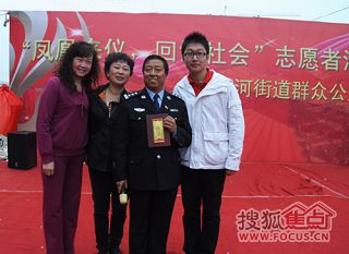 b_65058174.jpg b_65058174.jpg