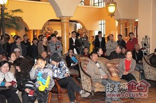 b_65057216.jpg b_65057216.jpg