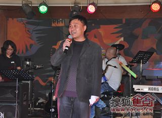 b_65056632.jpg b_65056632.jpg