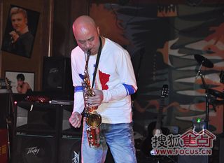 b_65056632.jpg b_65056632.jpg