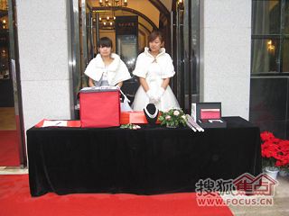 a_65054445.jpg a_65054445.jpg