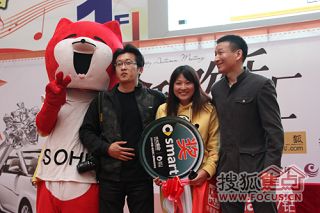 b_65080140.jpg b_65080140.jpg