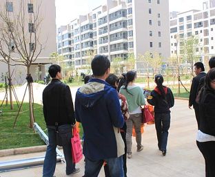 b_73394560.jpg b_73394560.jpg