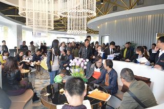 a_76560227.jpg a_76560227.jpg