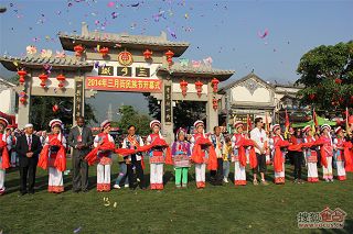 b_100132644.jpg b_100132644.jpg