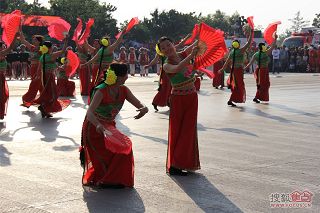 b_100132644.jpg b_100132644.jpg